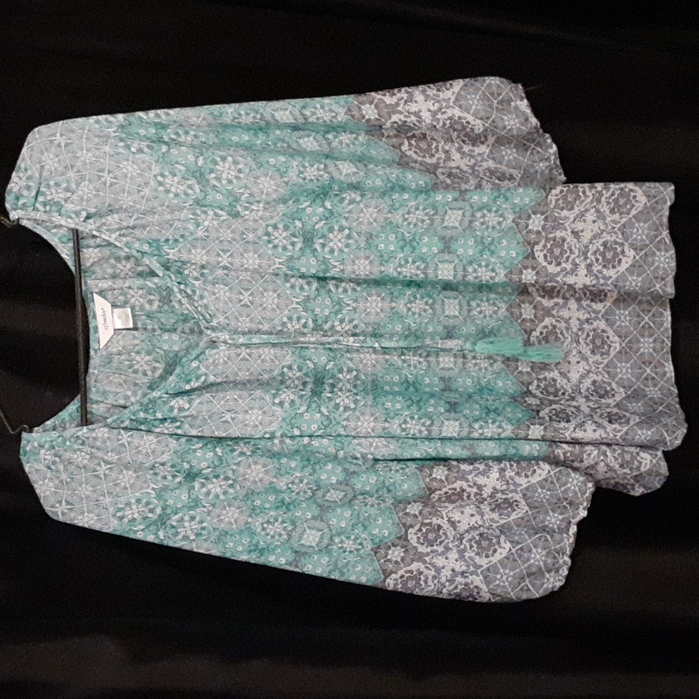 CJ Banks Women's Top, 16/1x, Teal and Gray Floral Print